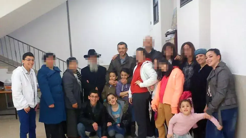 משפחת אטיאס נהרגו בהתהפכות רכבם משפחת אטיאס נהרגו בהתהפכות רכבם
