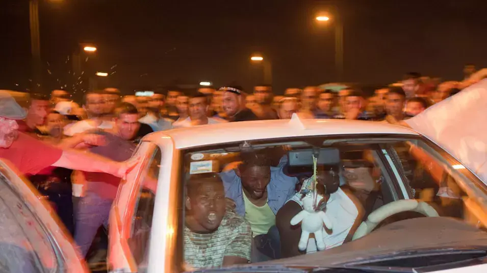 הפגנה בשכונת התקווה נגד הזרים הפגנה בשכונת התקווה נגד הזרים