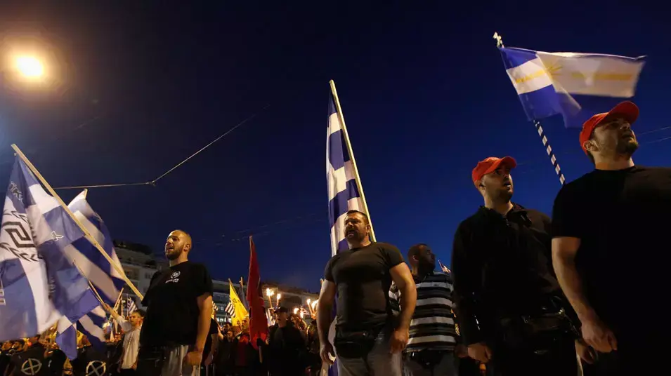 מצעד של חברי מפלגת "השחר המוזהב" הניאו-נאצית, אתונה, יוון, 29 במאי 2012 מצעד של חברי מפלגת "השחר המוזהב" הניאו-נאצית, אתונה, יוון, 29 במאי 2012