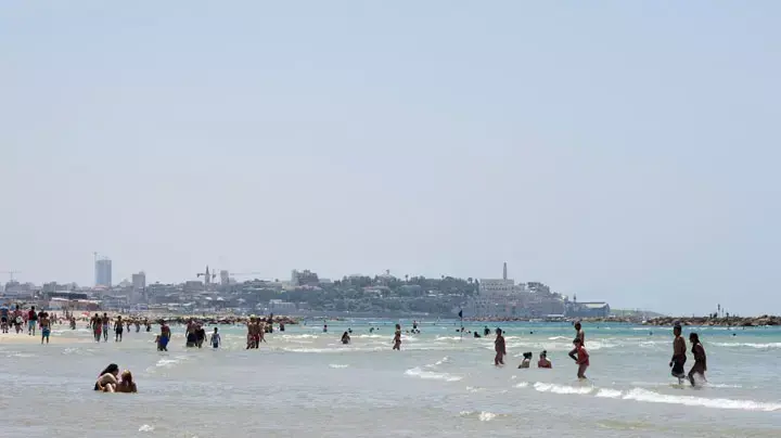 חוף הים של תל אביב יוני 2012 חוף הים של תל אביב יוני 2012