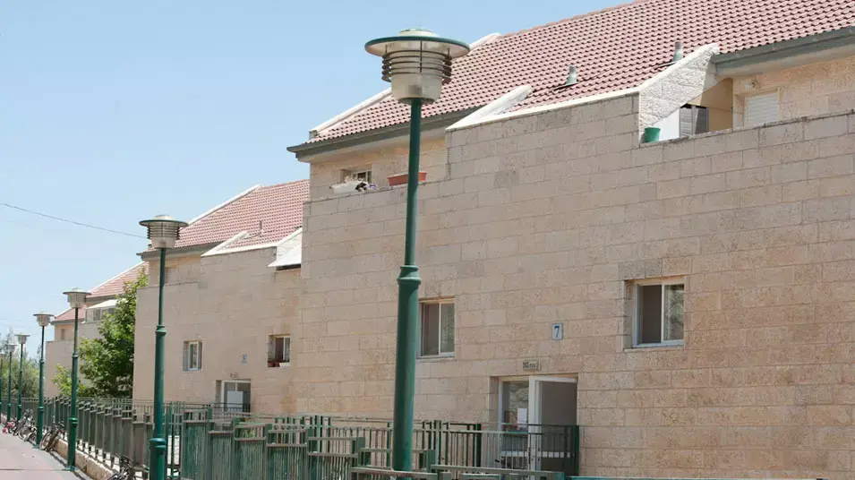 גבעת האולפנה, בית אל, יוני 2012 גבעת האולפנה, בית אל, יוני 2012