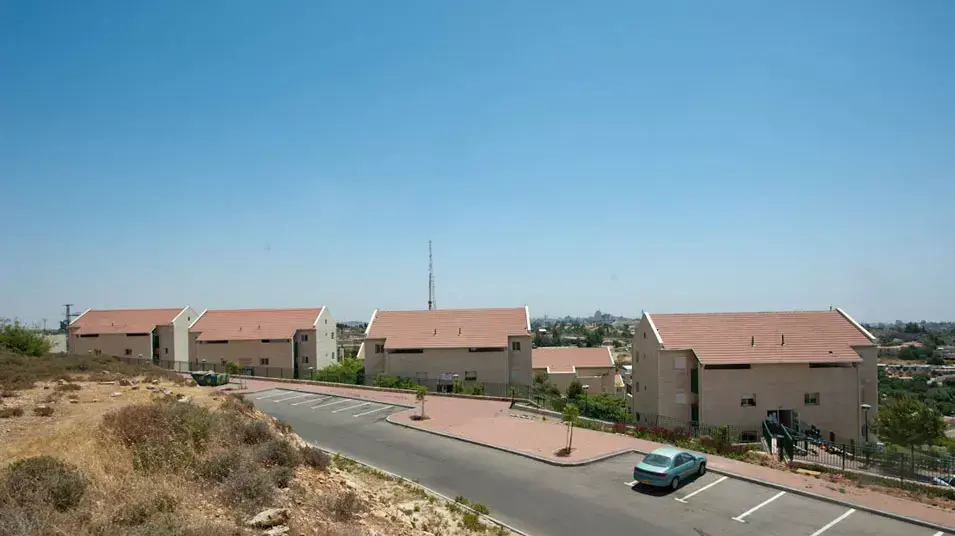 גבעת האולפנה, בית אל, יוני 2012 גבעת האולפנה, בית אל, יוני 2012