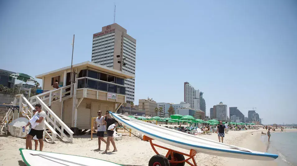תמונות מחופי בוגרשוב הילטון וגורדון,יוני 2011