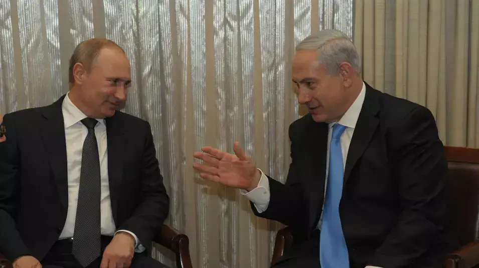 ראש הממשלה בנימין נתניהו ואישתו שרה נתניהו נפגשים עם נשיא רוסיה פוטין, יוני 2012 ראש הממשלה בנימין נתניהו ואישתו שרה נתניהו נפגשים עם נשיא רוסיה פוטין, יוני 2012