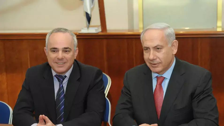 הצהרת ראש הממשלה בנימין נתניהו עם שר האוצר יובל שטייניץ, יוני 2012 הצהרת ראש הממשלה בנימין נתניהו עם שר האוצר יובל שטייניץ, יוני 2012