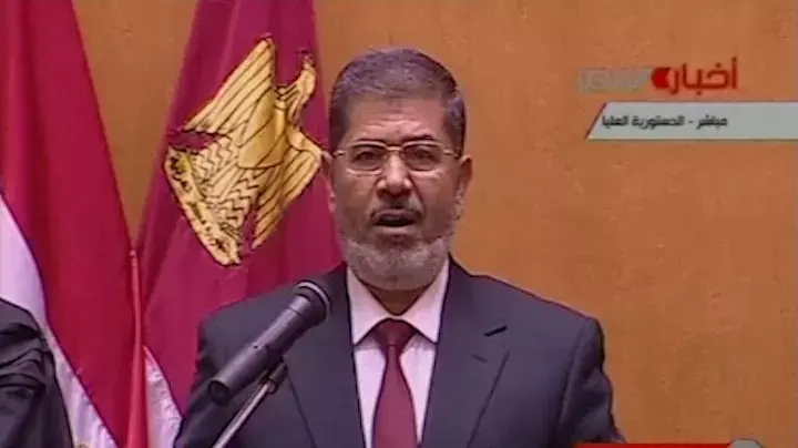 נשיא מצרים מוחמד מורסי הושבע לתפקידו