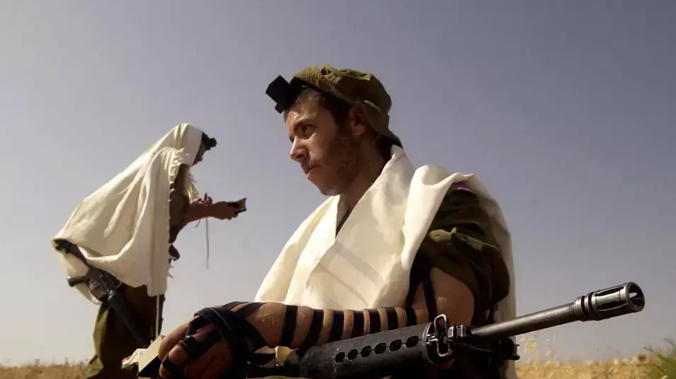 חיילים דתיים וחרדים בצה"ל