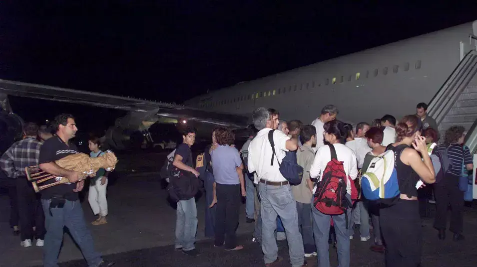 תמונות ארכיון מפיגוע שכוון נגד ישראלים במומבסה, קניה. 2002 תמונות ארכיון מפיגוע שכוון נגד ישראלים במומבסה, קניה. 2002