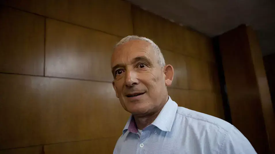 עד המדינה בפרשת הולילנד, יולי 2012 עד המדינה בפרשת הולילנד, יולי 2012