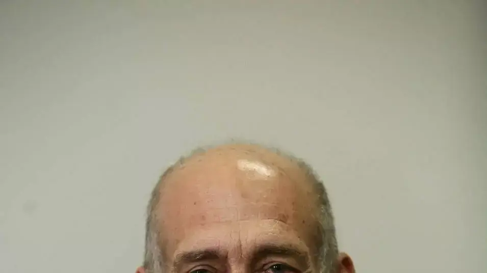 אולמרט זוכה בראשונטורס וטלנסקי - הורשע במרכז ההשקעות
