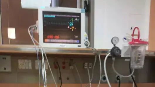 סאגי טימרת, אזרח אריתראה שדירתו בירושלים הוצתה, יולי 2012 סאגי טימרת, אזרח אריתראה שדירתו בירושלים הוצתה, יולי 2012