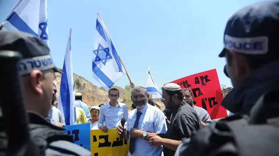 חבר הכנסת, מיכאל בן ארי בהפגנה של הימין בנצרת, יולי 2012 חבר הכנסת, מיכאל בן ארי בהפגנה של הימין בנצרת, יולי 2012