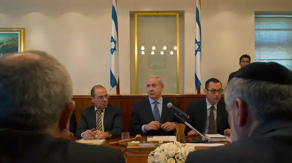 ראש הממשלה, בנימין נתניהו, בישיבת הממשלה בירושלים. 15 ביולי 2012