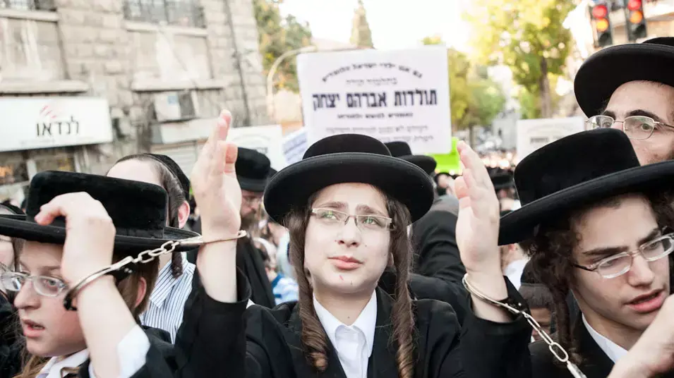 הפגנת החרדים בכיכר השבת בירושלים נגד גיוס חרדים, יולי 12 הפגנת החרדים בכיכר השבת בירושלים נגד גיוס חרדים, יולי 12