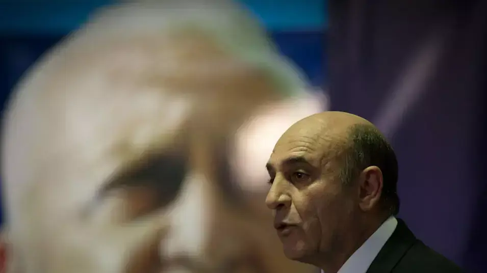 שאול מופז מתפטר שאול מופז מתפטר