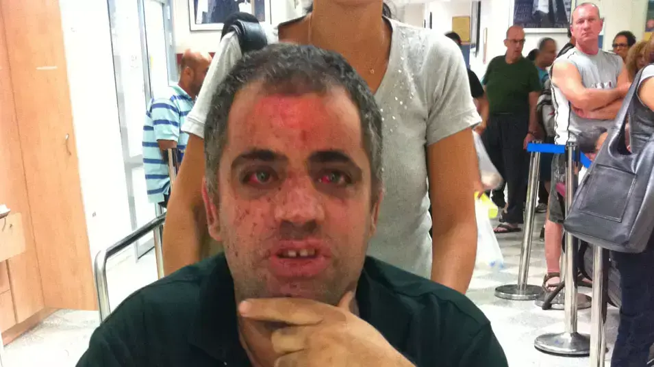 איציק שריקי בעלה של כוכבה שריקי שנהרגה בפיגוע בבורגס בולגריה, יולי 2012 איציק שריקי בעלה של כוכבה שריקי שנהרגה בפיגוע בבורגס בולגריה, יולי 2012
