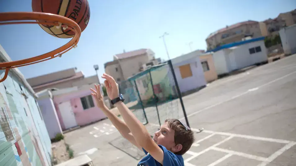 התנחלות אדם, גבע בנימין, יולי 2012 התנחלות אדם, גבע בנימין, יולי 2012