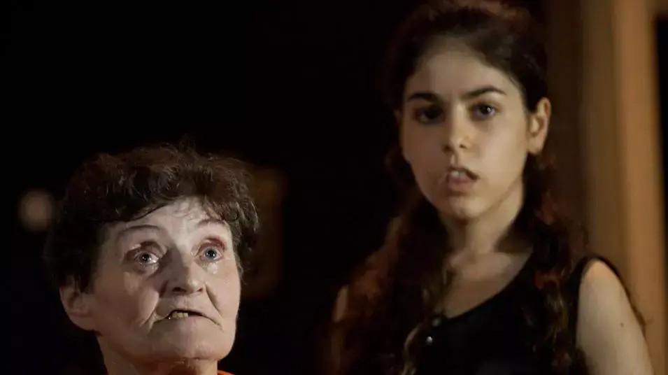 ניצולי שואה ופליטים הפגינו בתל אביב ניצולי שואה ופליטים הפגינו בתל אביב