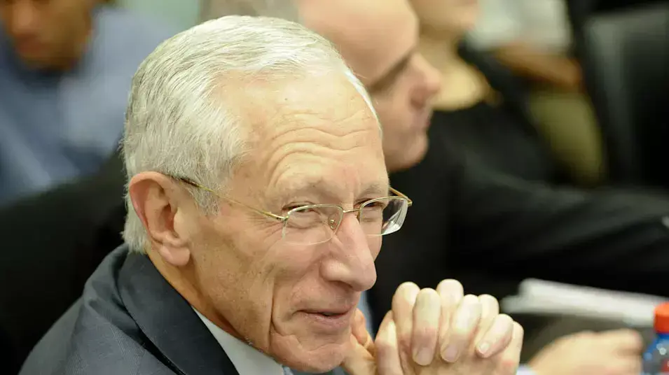 נגיד בנק ישראל סטנלי פישר בוועידת הכספים, כנסת, יולי 2012 נגיד בנק ישראל סטנלי פישר בוועידת הכספים, כנסת, יולי 2012