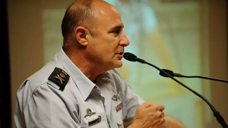 שחר איילון בכנס המכון למחקרי ביטחון לאומי בנושא מוכנות החזית האזרחית בישראל למלחמה, יולי 2012 שחר איילון בכנס המכון למחקרי ביטחון לאומי בנושא מוכנות החזית האזרחית בישראל למלחמה, יולי 2012