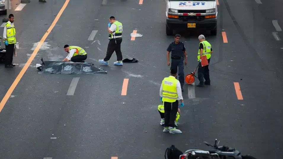 רוכב אופנוע נהרג בתאונה בנתיבי איילון בתל אביב רוכב אופנוע נהרג בתאונה בנתיבי איילון בתל אביב
