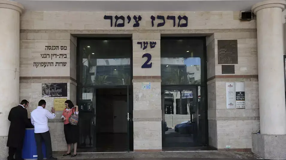מובטלים באשדוד: "יש עבודה - אנשים לא רוצים לעבוד"