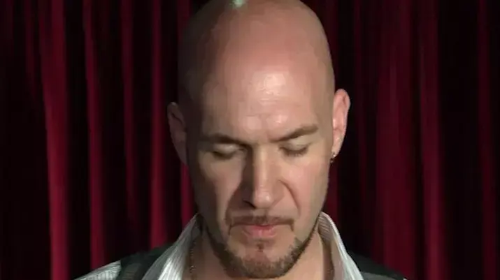 צליל מכוון: האיש עם הקול הנמוך בעולם