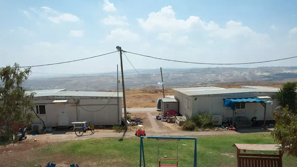 ההתנחלות מגרון, אוגוסט 2012 ההתנחלות מגרון, אוגוסט 2012