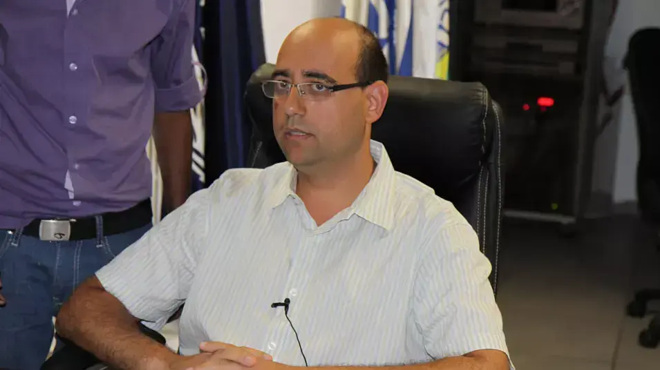 אב המשפחה שהורעלה ברעננה, אייל לרנר, ספטמבר 2012 אב המשפחה שהורעלה ברעננה, אייל לרנר, ספטמבר 2012