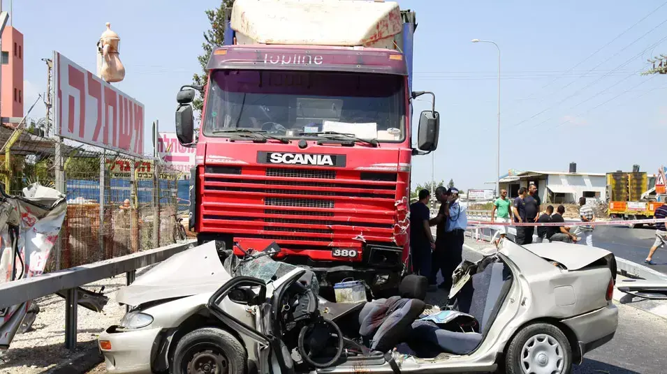 תאונת דרכים קטלנית שבה נהרגו גבר ואישה בקלנסווה , ספטמבר 2012 תאונת דרכים קטלנית שבה נהרגו גבר ואישה בקלנסווה , ספטמבר 2012