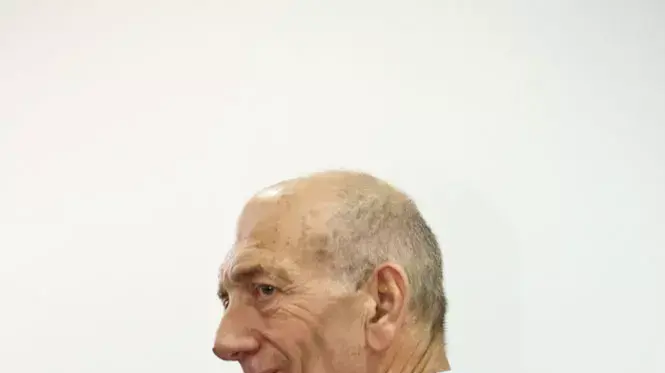 ראש הממשלה לשעבר אהוד אולמרט בשלב בטיעונים לעונש, מחוזי ירושלים, ספטמבר 2012 ראש הממשלה לשעבר אהוד אולמרט בשלב בטיעונים לעונש, מחוזי ירושלים, ספטמבר 2012