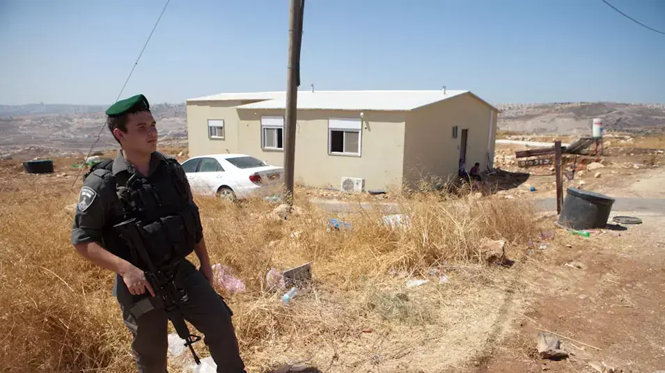 פינוי המבנים במגרון, ספטמבר 2012 פינוי המבנים במגרון, ספטמבר 2012
