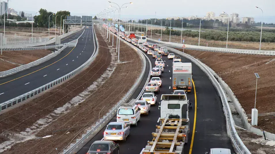 פקקים כביש עוקף קריות פקקים כביש עוקף קריות