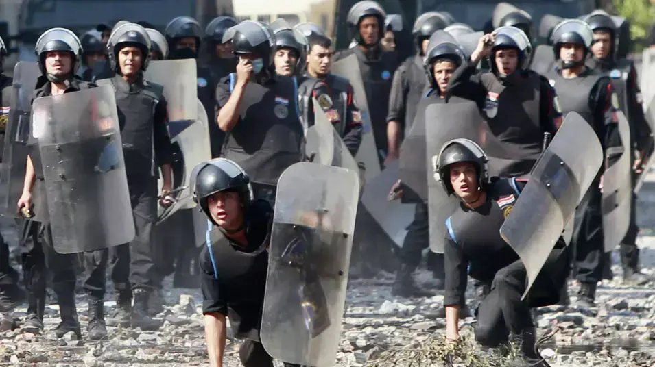 הפגנה ליד שגרירות ארצות הברית בקהיר הפגנה ליד שגרירות ארצות הברית בקהיר