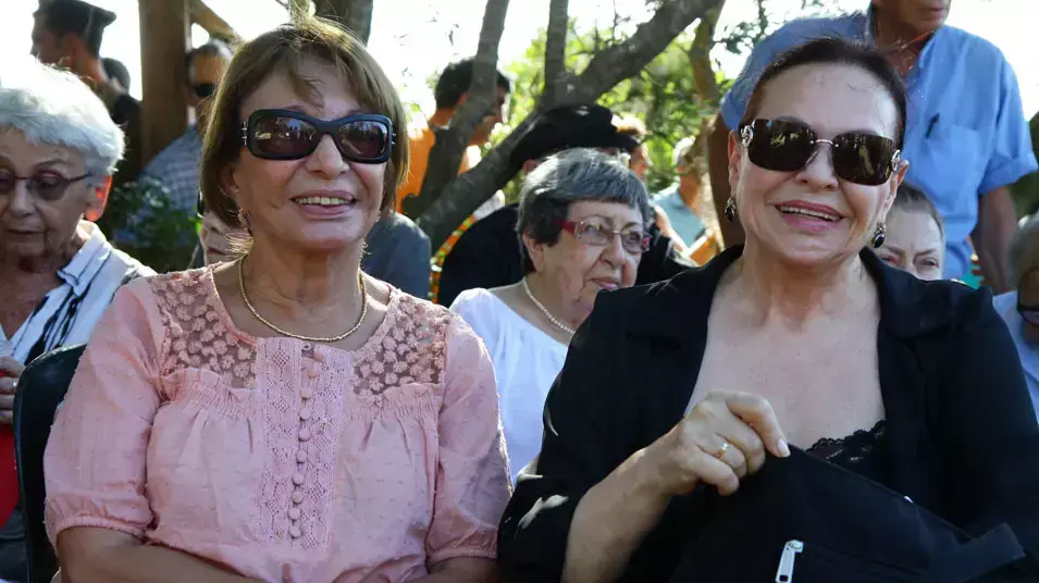 הלוויתו של חיים חפר בעין הוד הלוויתו של חיים חפר בעין הוד