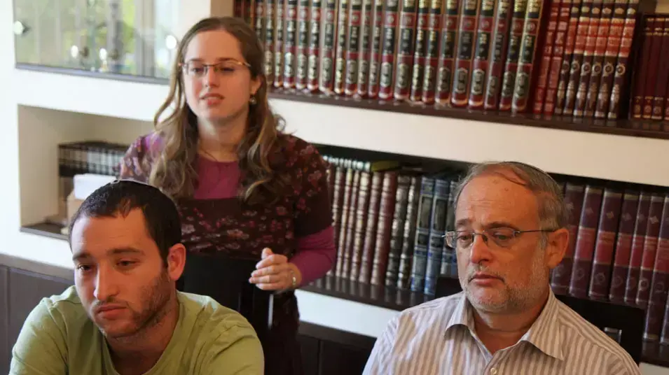 אביו, אחיו ואחותו של החייל נתנאל יהלומי שנהרג בגבול מצרים אביו, אחיו ואחותו של החייל נתנאל יהלומי שנהרג בגבול מצרים