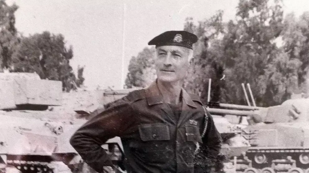 רנ"ג יעקב עשהאל