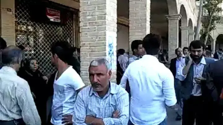 עימותים עם המשטרה בעקבות נפילת המטבע האירני