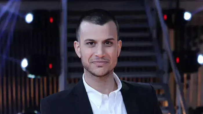 אסי עזר אסי עזר