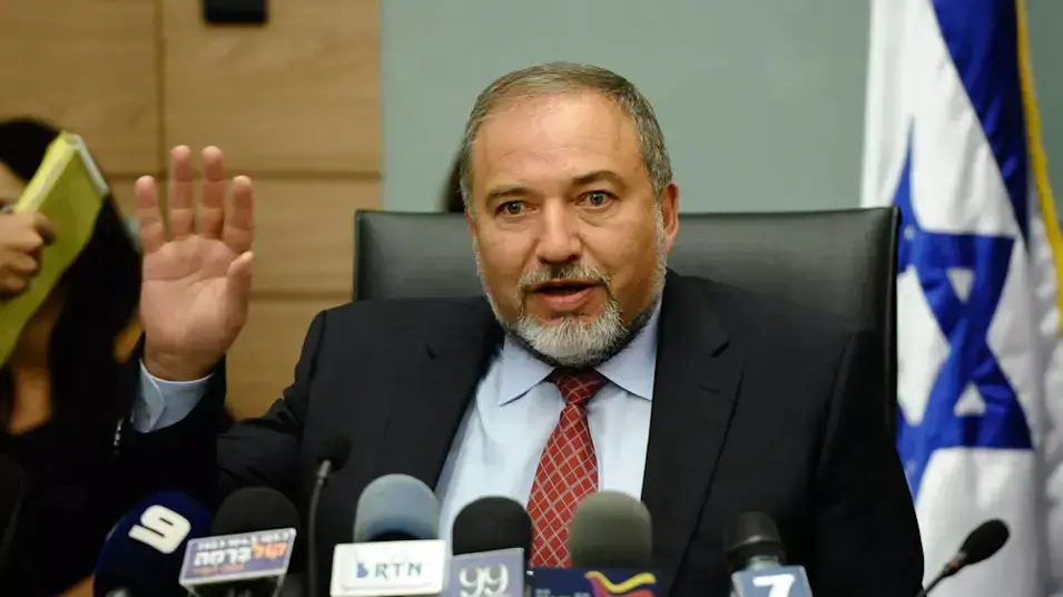 אביגדור ליברמן בישיבת סיעת הליכוד אביגדור ליברמן בישיבת סיעת הליכוד