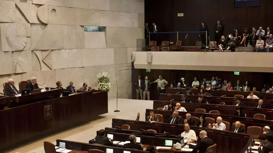 מליאת הכנסת מצביעה על פיזור הכנסת, אוקטובר 2012