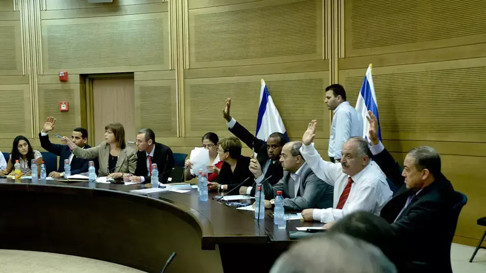 דיון בוועדת הכנסת על פיזור הכנסת דיון בוועדת הכנסת על פיזור הכנסת