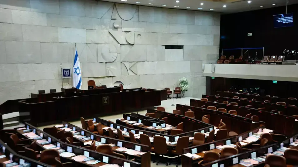 מליאת הכנסת הצביעה בקריאה שנייה ושלישית על פיזור הכנסת