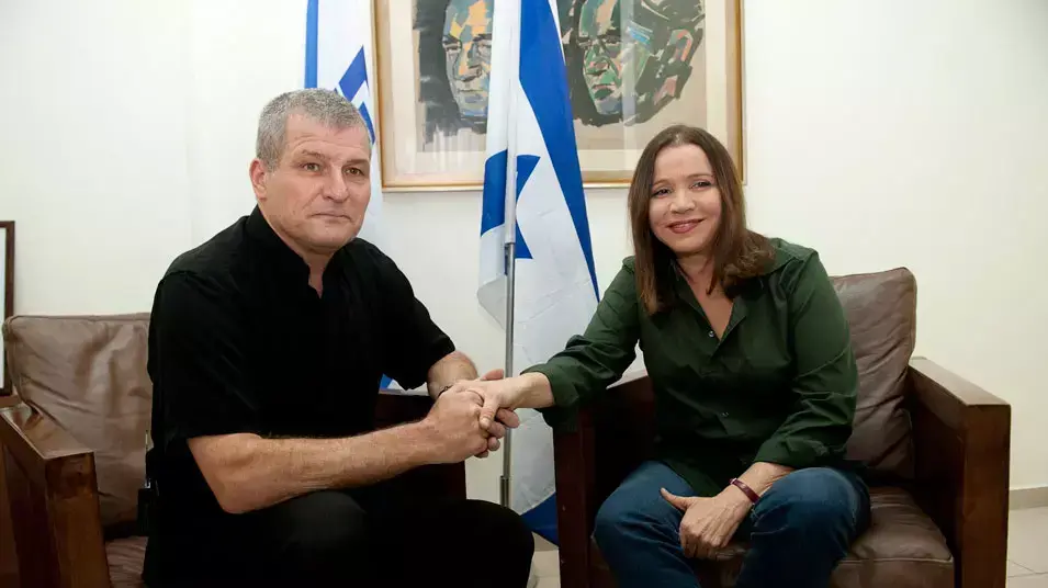 מיקי רוזנטל מודיע על מעומדתו לרשימת העבודה מיקי רוזנטל מודיע על מעומדתו לרשימת העבודה