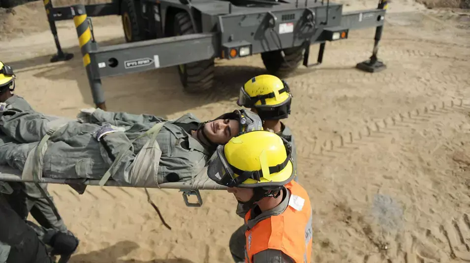 אבי דיכטר בתרגיל חירום לאומי נקודת מפנה 6 בדרום, אוקטובר 2012 אבי דיכטר בתרגיל חירום לאומי נקודת מפנה 6 בדרום, אוקטובר 2012