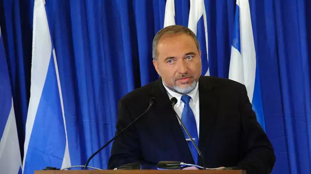 אביגדור ליברמן ובנימין נתניהו מודיעים על איחוד לקראת הבחירות, אוקטובר 2012 אביגדור ליברמן ובנימין נתניהו מודיעים על איחוד לקראת הבחירות, אוקטובר 2012