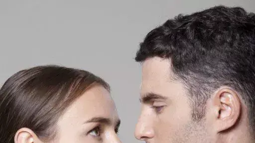 טריילר חדר 514 טריילר חדר 514