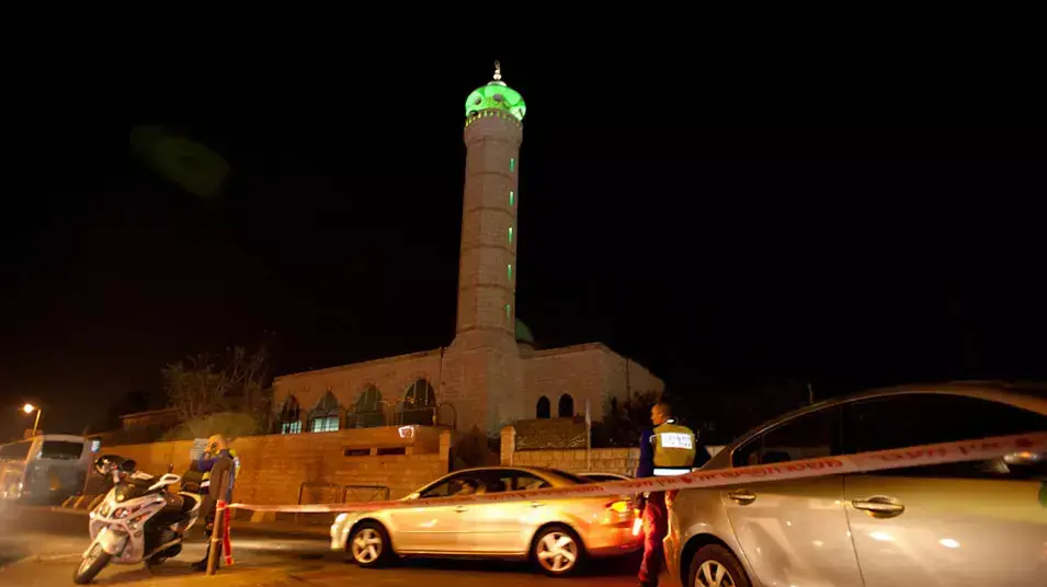 יהודי בן 34 נפצע בינוני מדקירה בשכונת ראס אל-עמוד במזרח ירושלים, נובמבר 2012 יהודי בן 34 נפצע בינוני מדקירה בשכונת ראס אל-עמוד במזרח ירושלים, נובמבר 2012