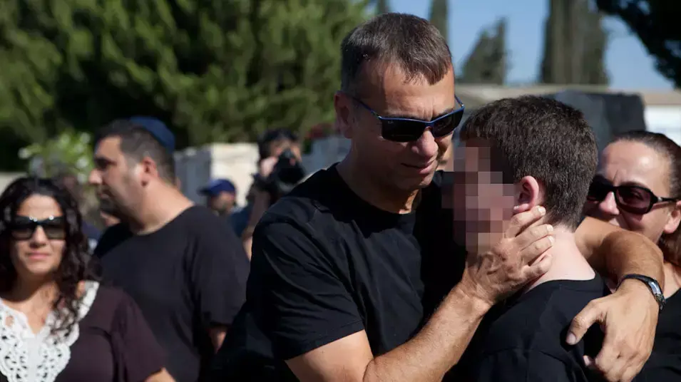 הלוויה הזוג ליאת ואביקם גור שנהרגו הלוויה הזוג ליאת ואביקם גור שנהרגו