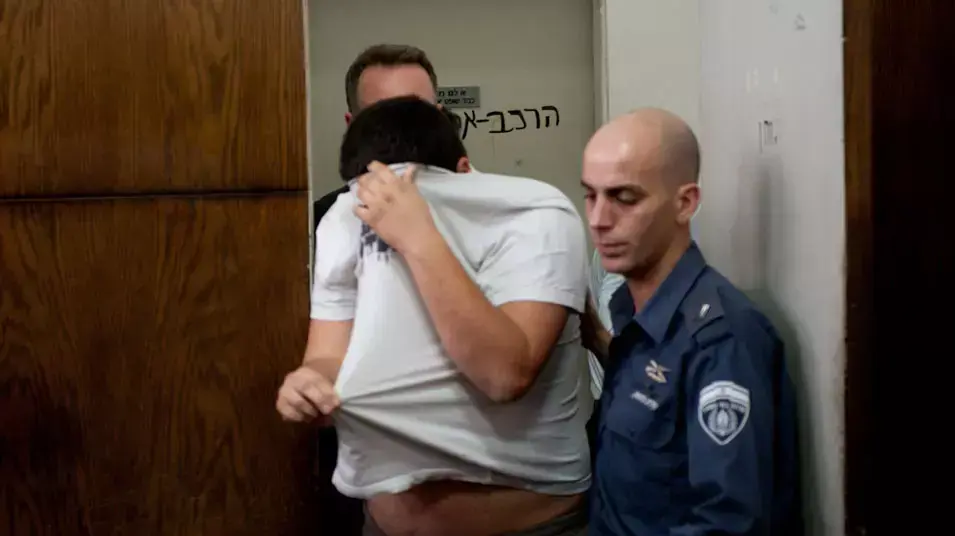 קוסם המואשם במעשים מגונים בקטינים, נובמבר 2012 קוסם המואשם במעשים מגונים בקטינים, נובמבר 2012